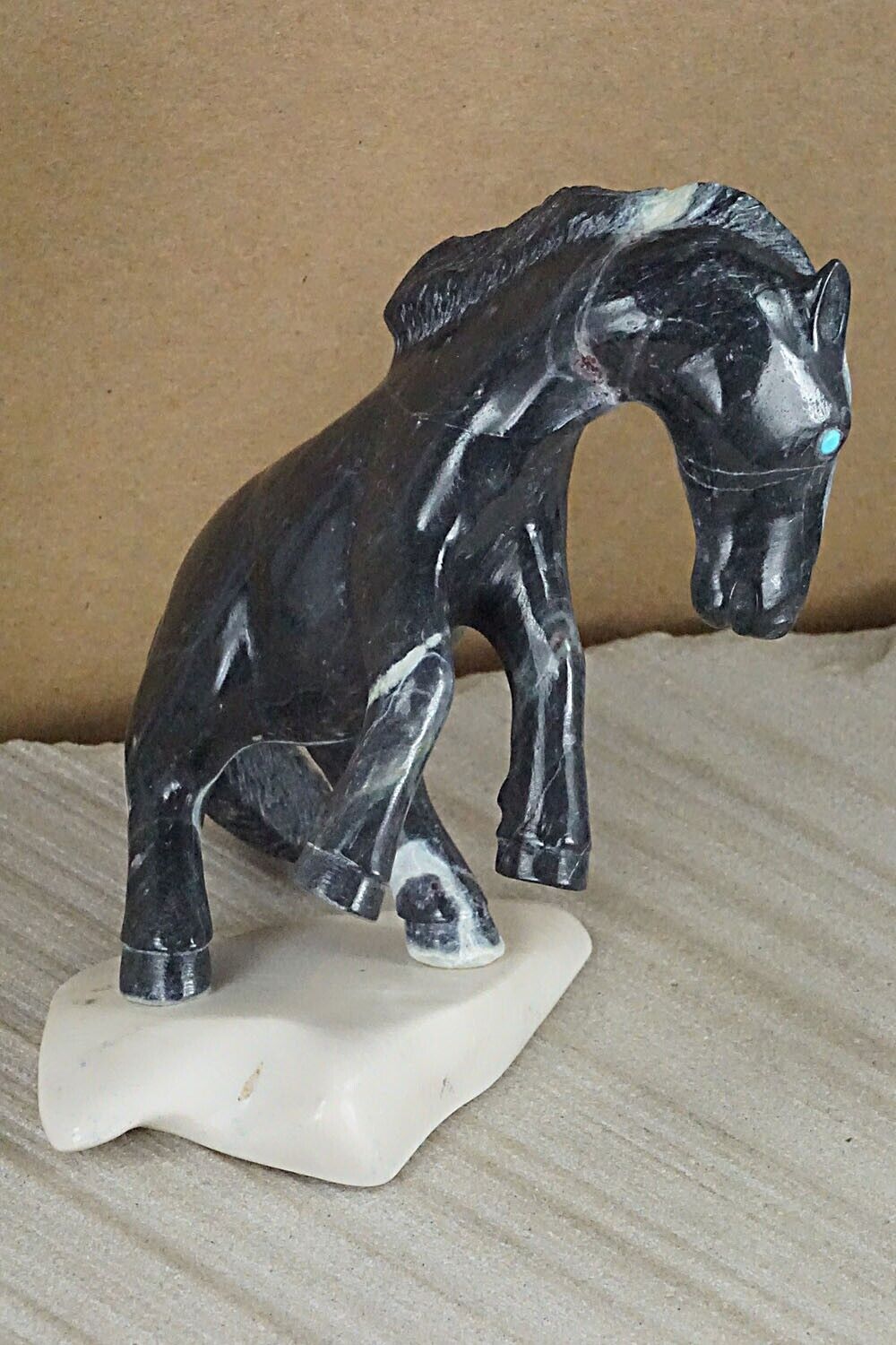 Horse Zuni Fetish Carving - Albert Eustace