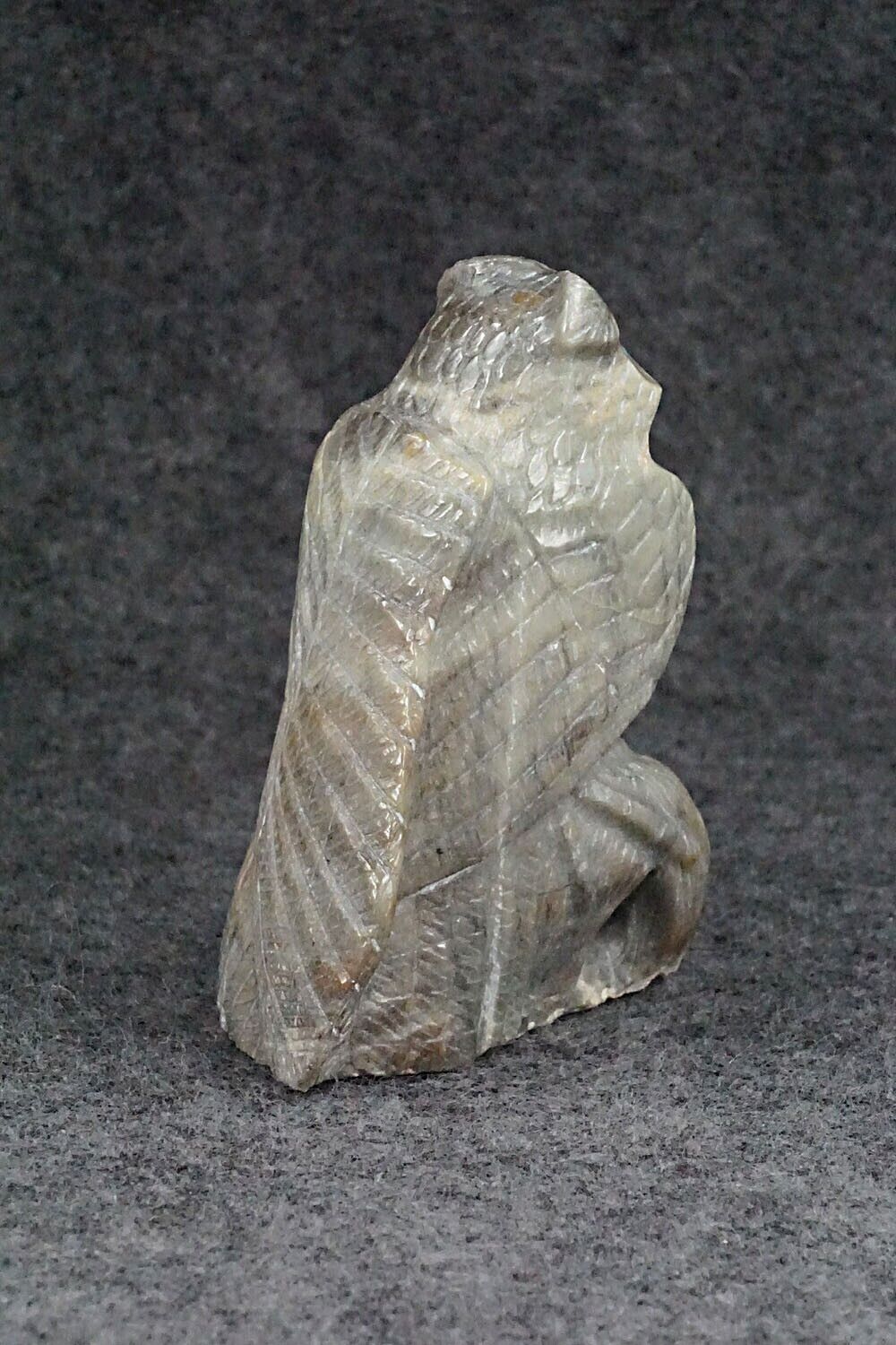 Owl Zuni Fetish Carving - Derrick Kaamasee