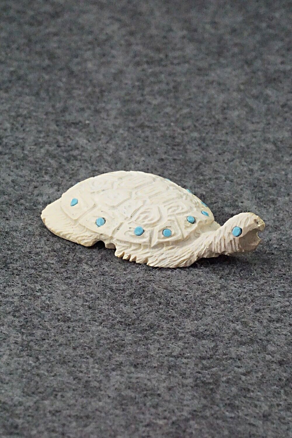 Turtle Zuni Fetish Carving - Adrian Cachini
