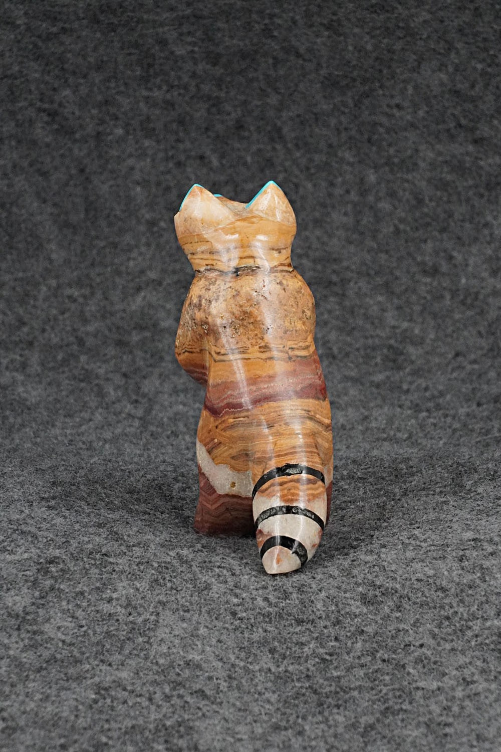 Raccoon Zuni Fetish Carving - Enrike Leekya