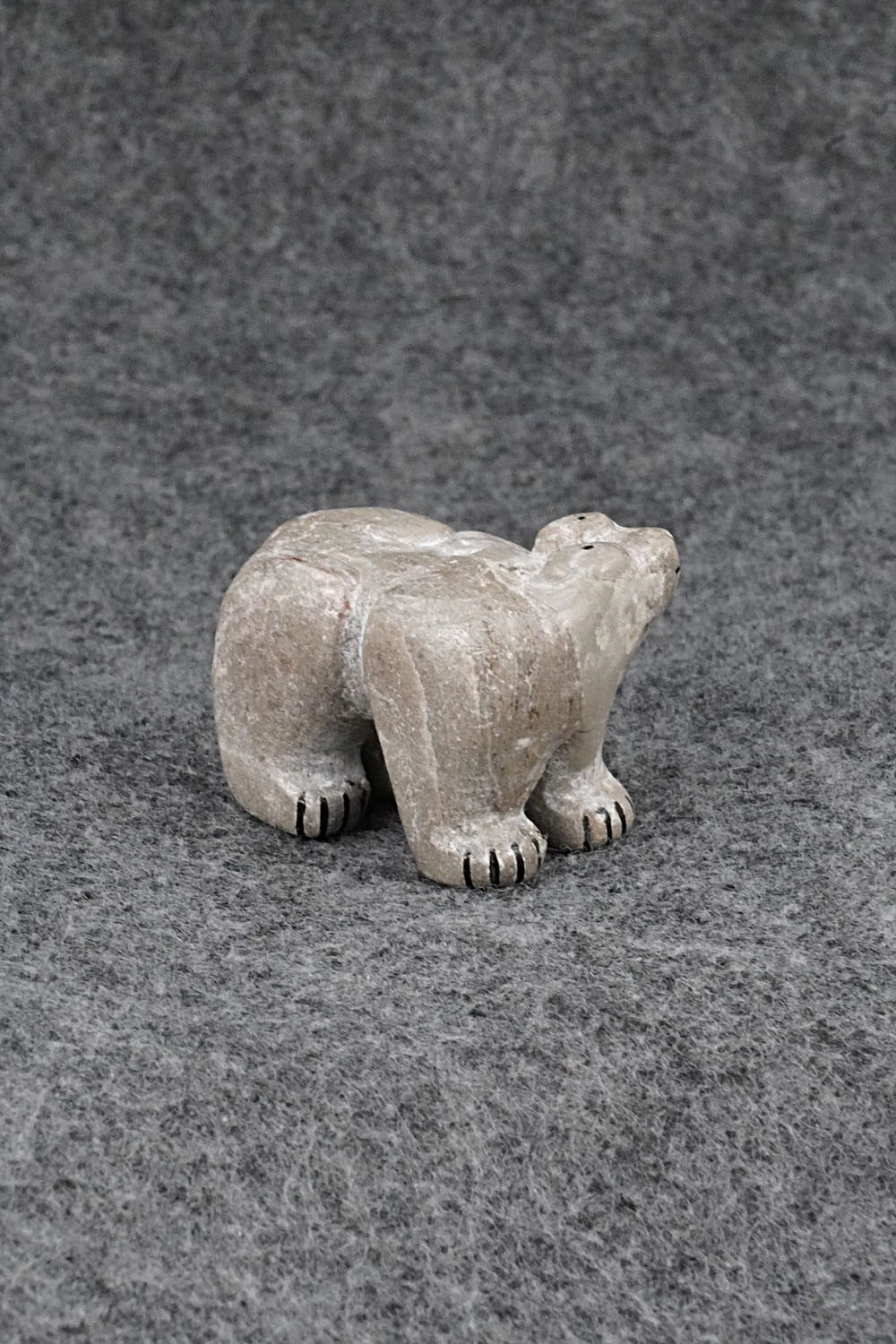 Bear Zuni Fetish Carving - Rick Kallestewa