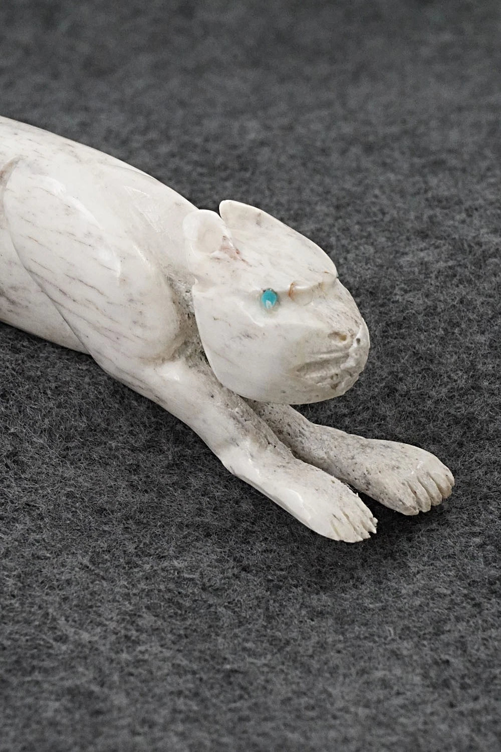 Mountain Lion Zuni Fetish Carving - Garren Ortiz