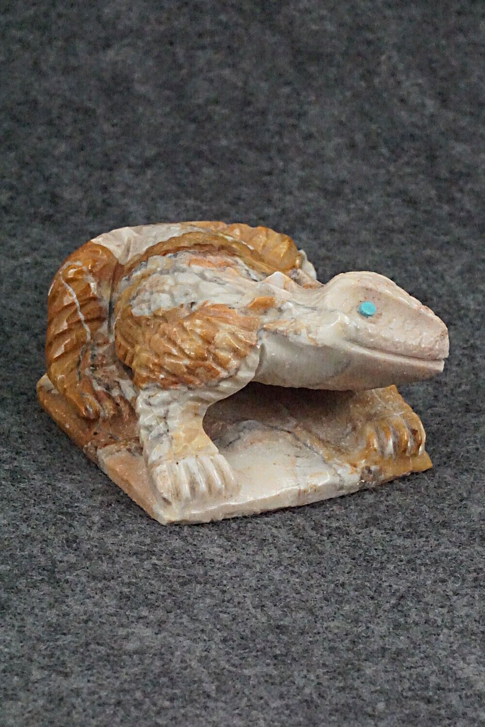 Horned Toad Zuni Fetish Carving - Derrick Kaamasee