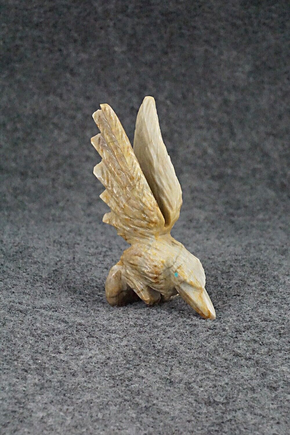 Hummingbird Zuni Fetish Carving - Tony Mackel