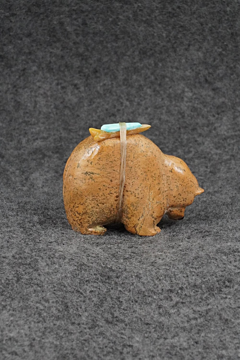 Bear Zuni Fetish Carving - Freddie Leekya