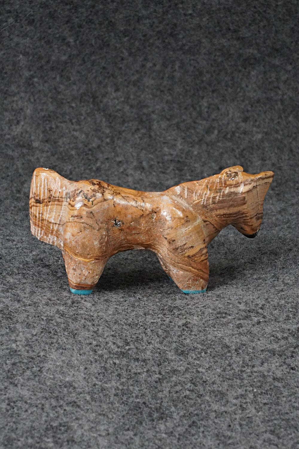 Horse Zuni Fetish Carving - Freddie Leekya