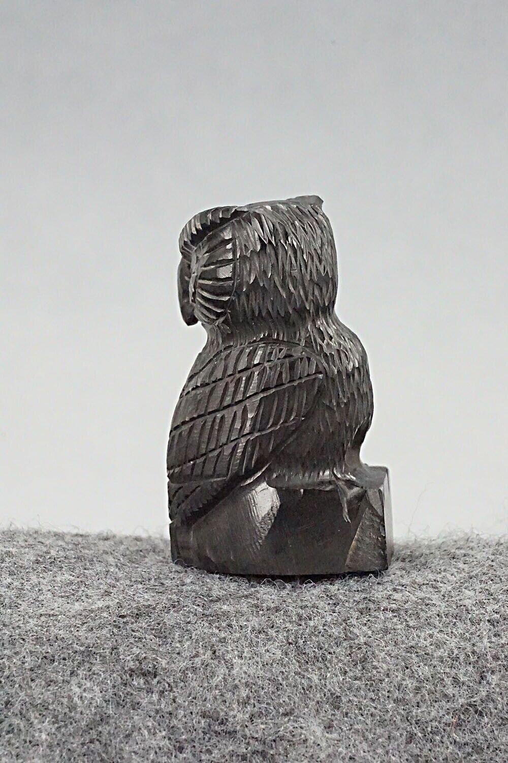 Owl Zuni Fetish Carving - Chris Peina