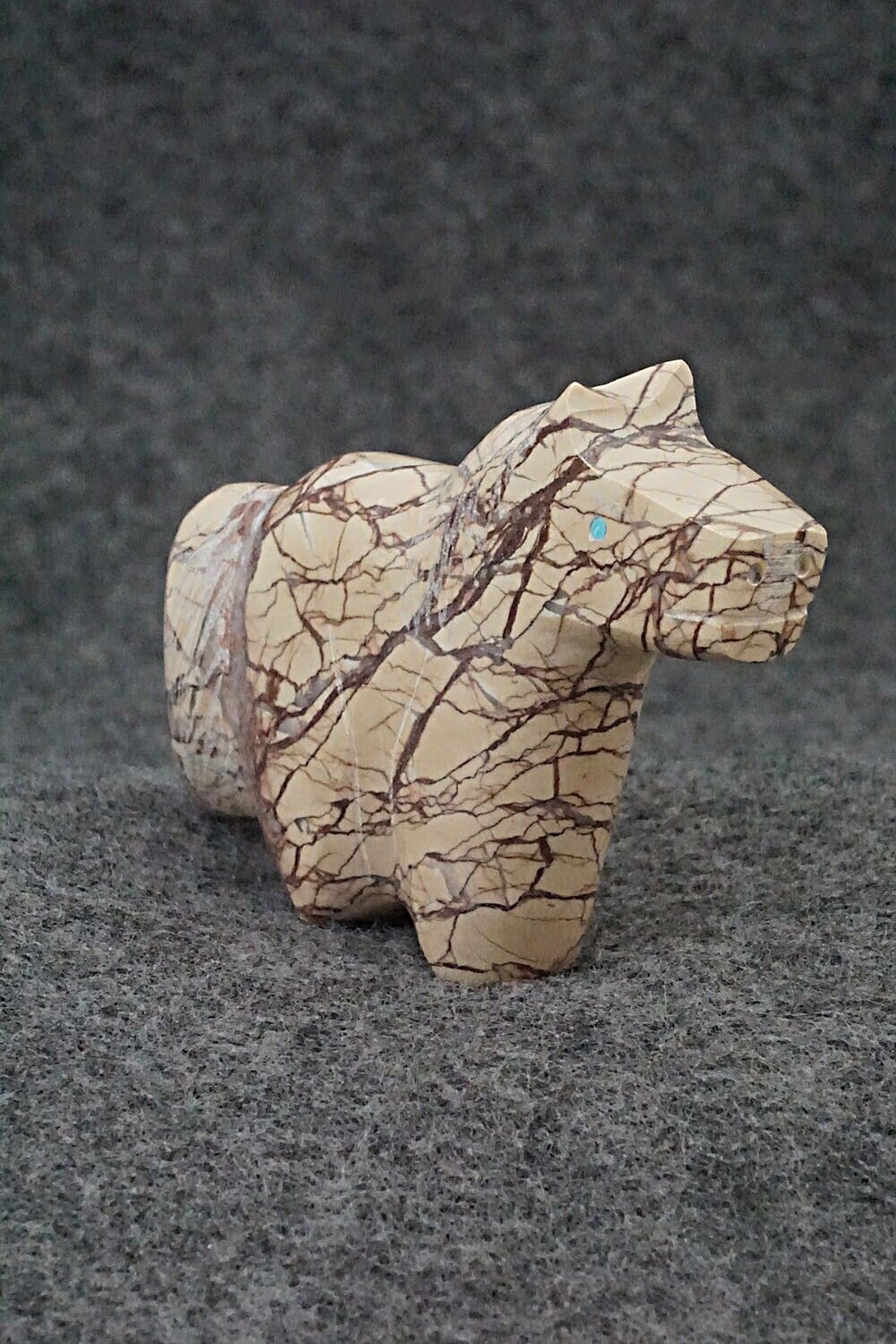 Horse Zuni Fetish Carving - Daphne Quam