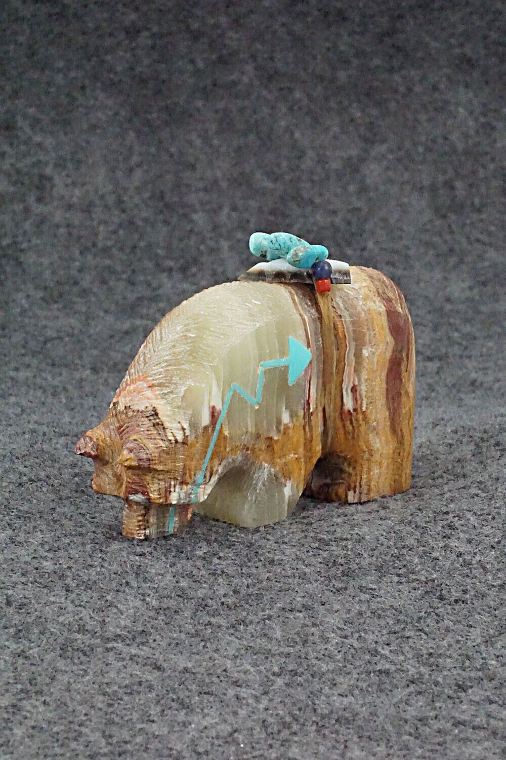 Bear Zuni Fetish Carving - Douglas Martza