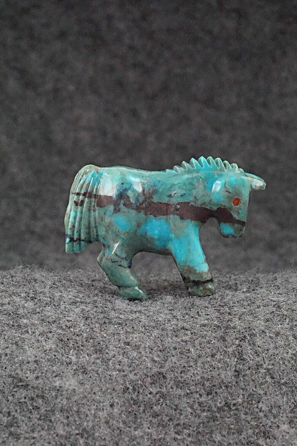 Horse Zuni Fetish Carving - Andres Quandelacy