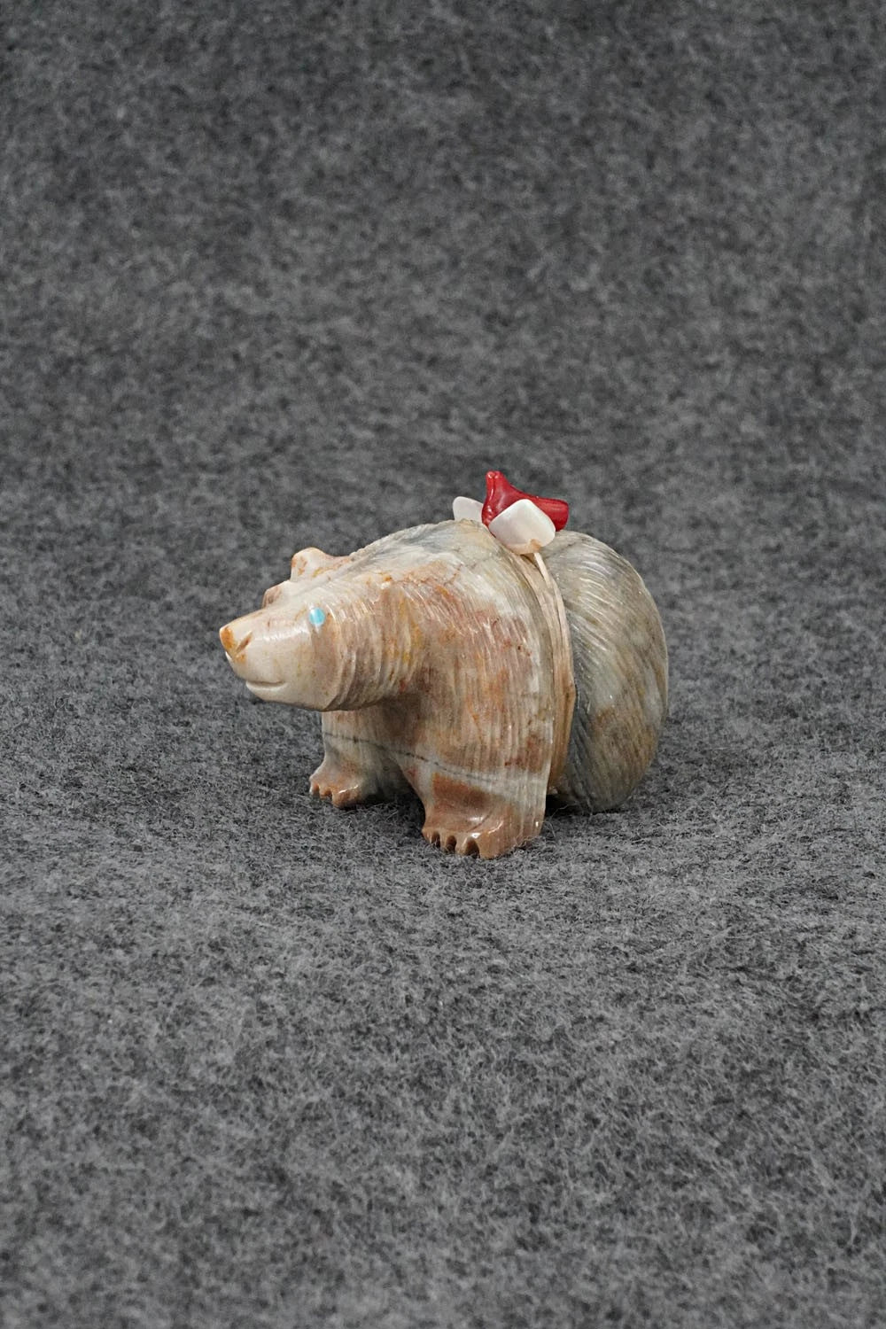 Bear Zuni Fetish Carving - Farlan & Paulette Quam