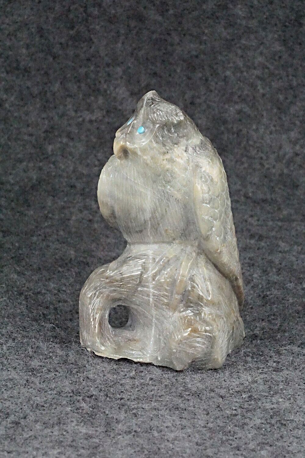 Owl Zuni Fetish Carving - Derrick Kaamasee