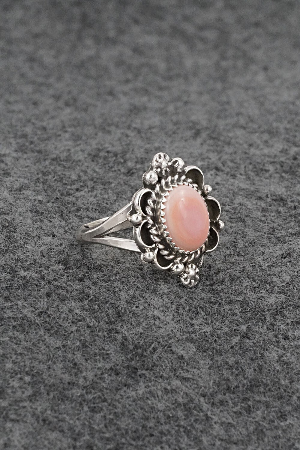 Conch Shell & Sterling Silver Ring - Frieda Martinez - Size 6
