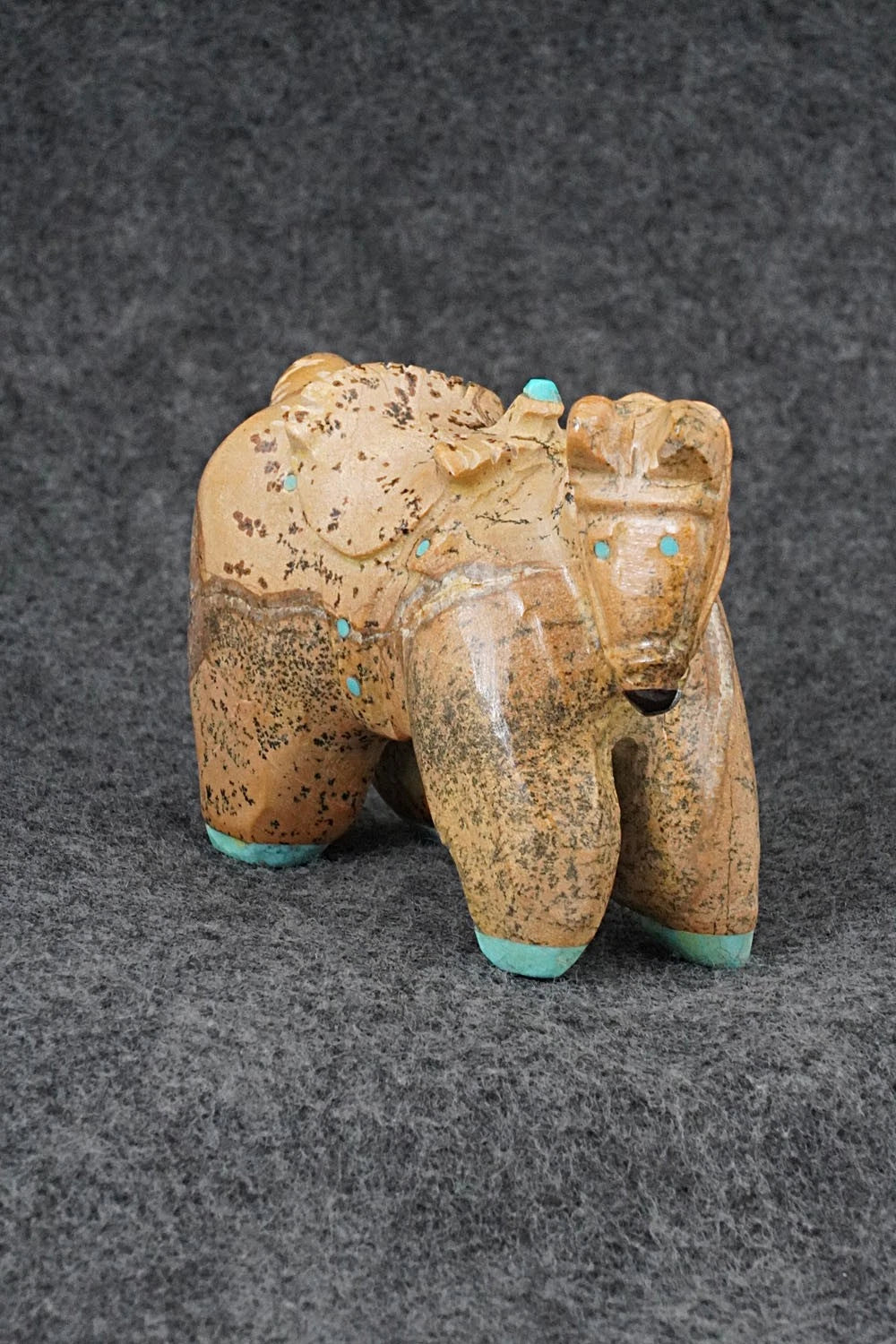 Horse Zuni Fetish Carving - Freddie Leekya