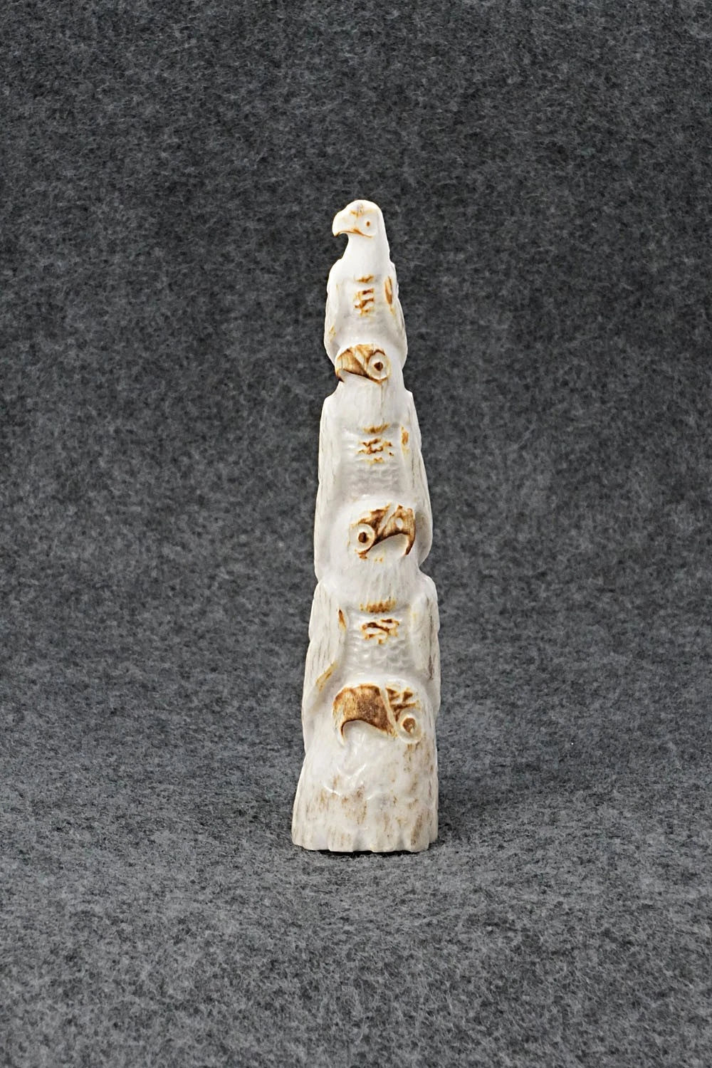 Eagle Zuni Fetish Carving - Maxx Laate