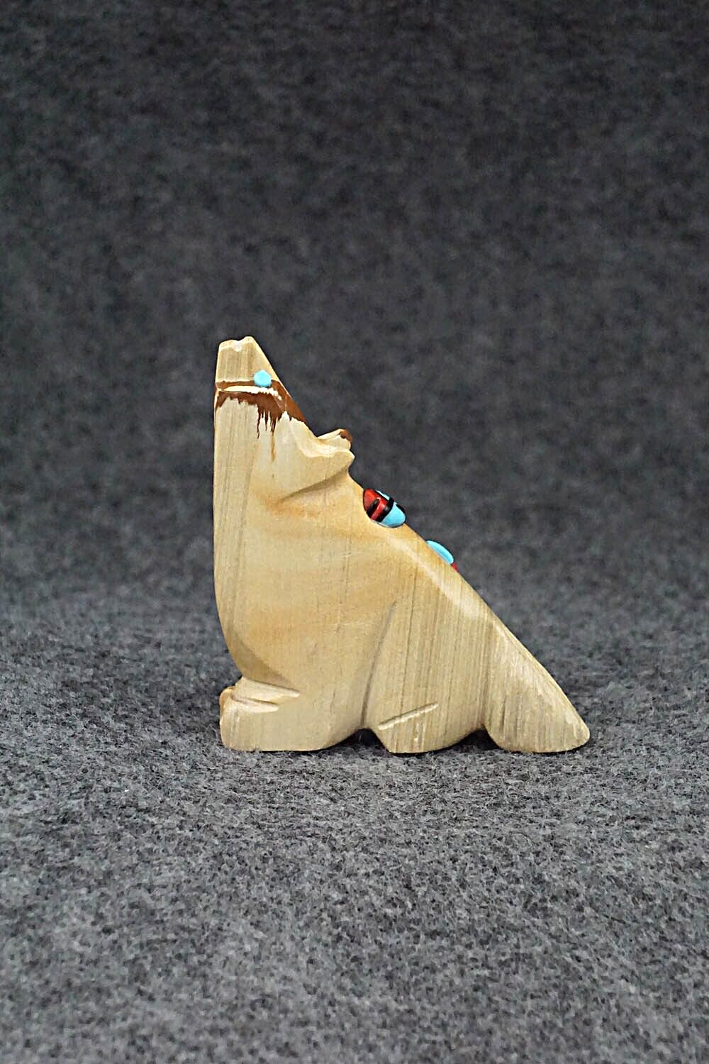 Wolf Zuni Fetish Carving - Danette Laate