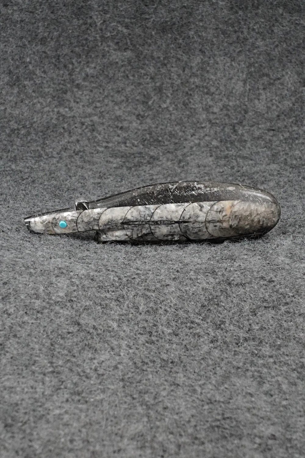 Bear Zuni Fetish Carving - Ronnie Lunasee