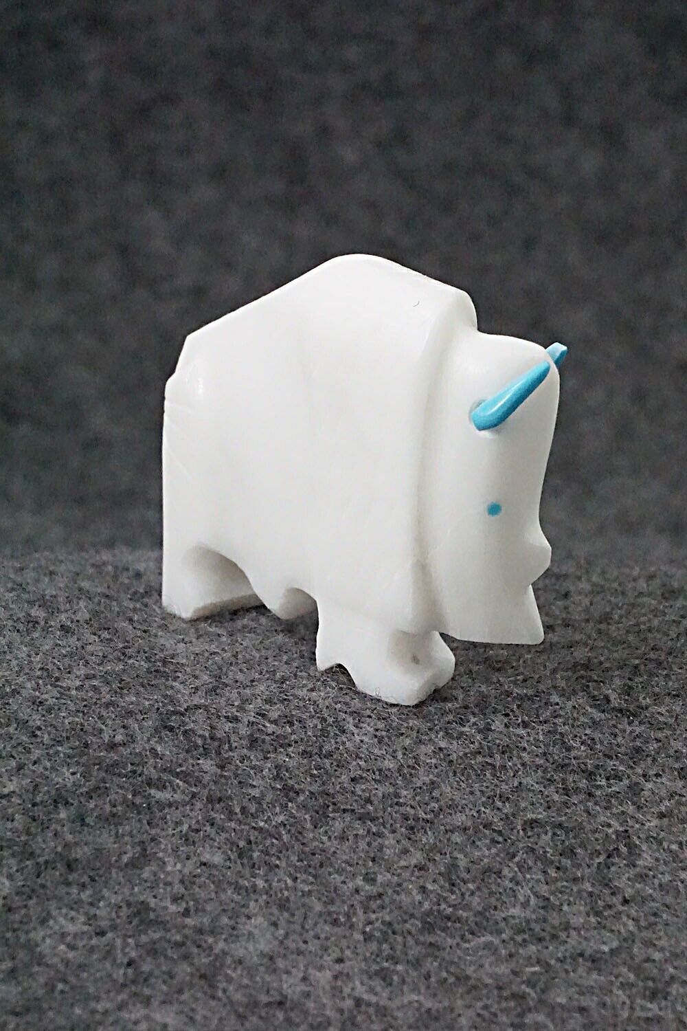 Buffalo Zuni Fetish Carving - Todd Etsate