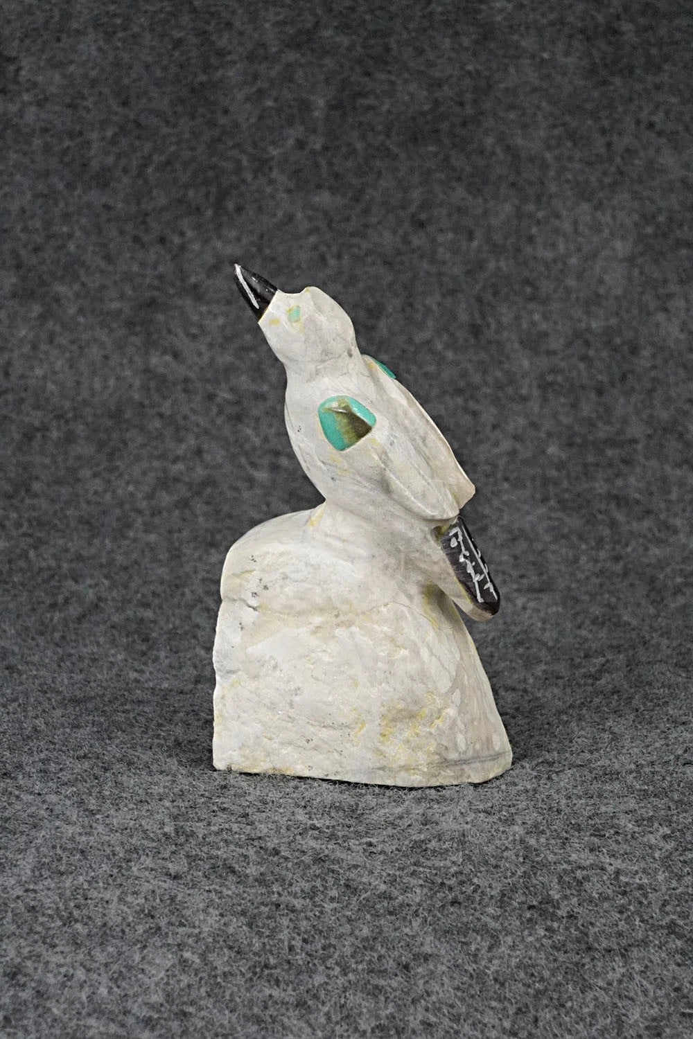 Bird Zuni Fetish Carving - Freddie Leekya