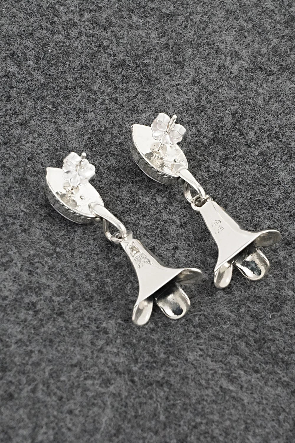 Pink Conch & Sterling Silver Earrings - Rytanna Yazzie