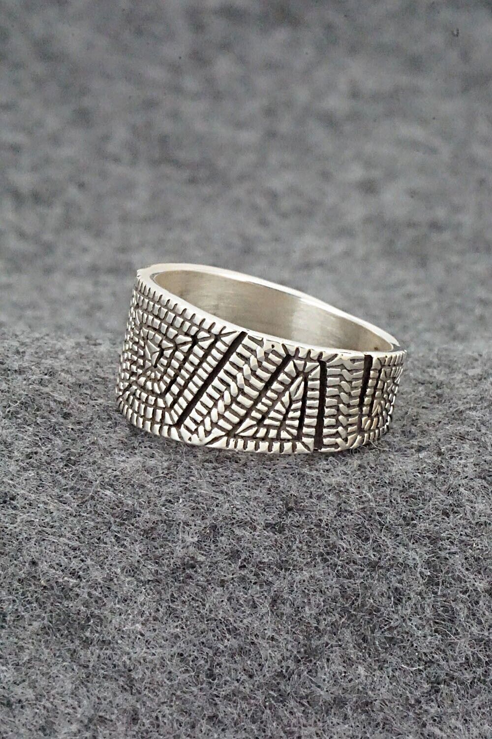 Sterling Silver Ring - Elgin Tom - Size 9.5