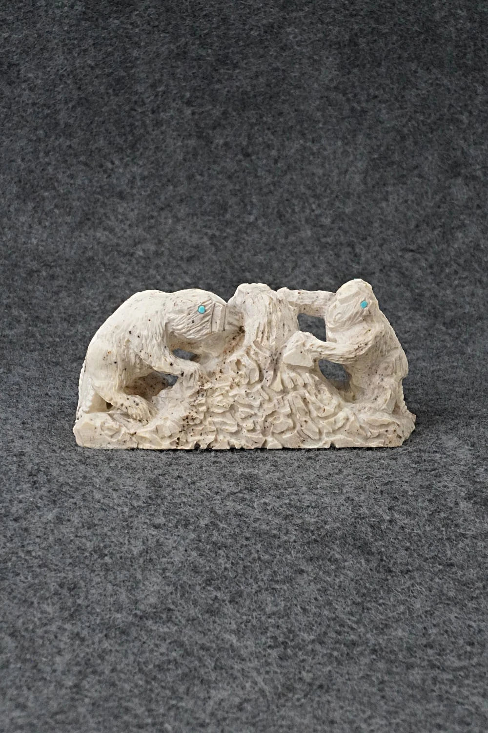 Beaver Zuni Fetish Carving - Adrian Cachini