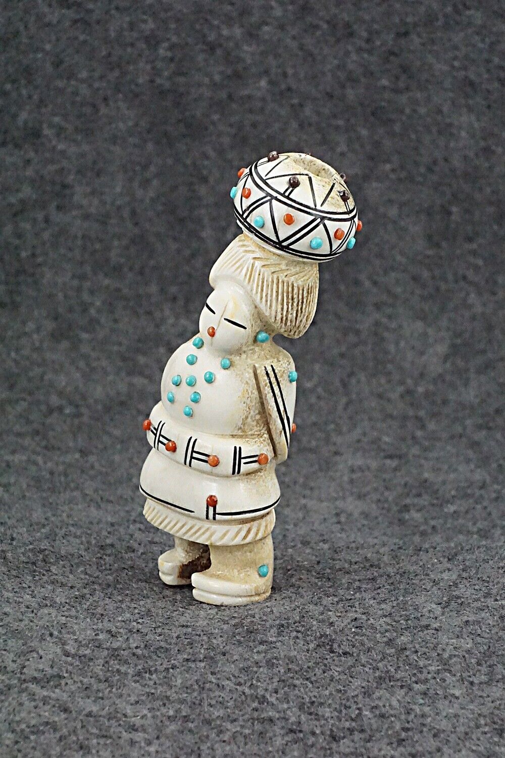 Ola Maiden Zuni Fetish Carving - Claudia Peina