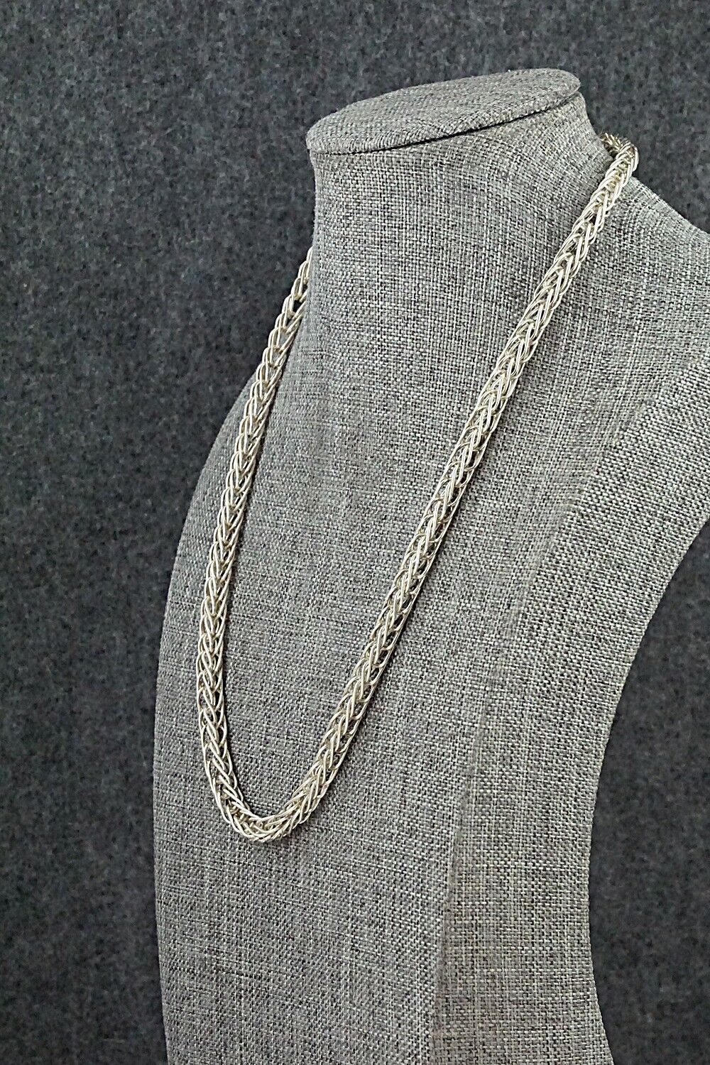 Sterling Silver Chain Necklace 18" - Smokey Gchachu