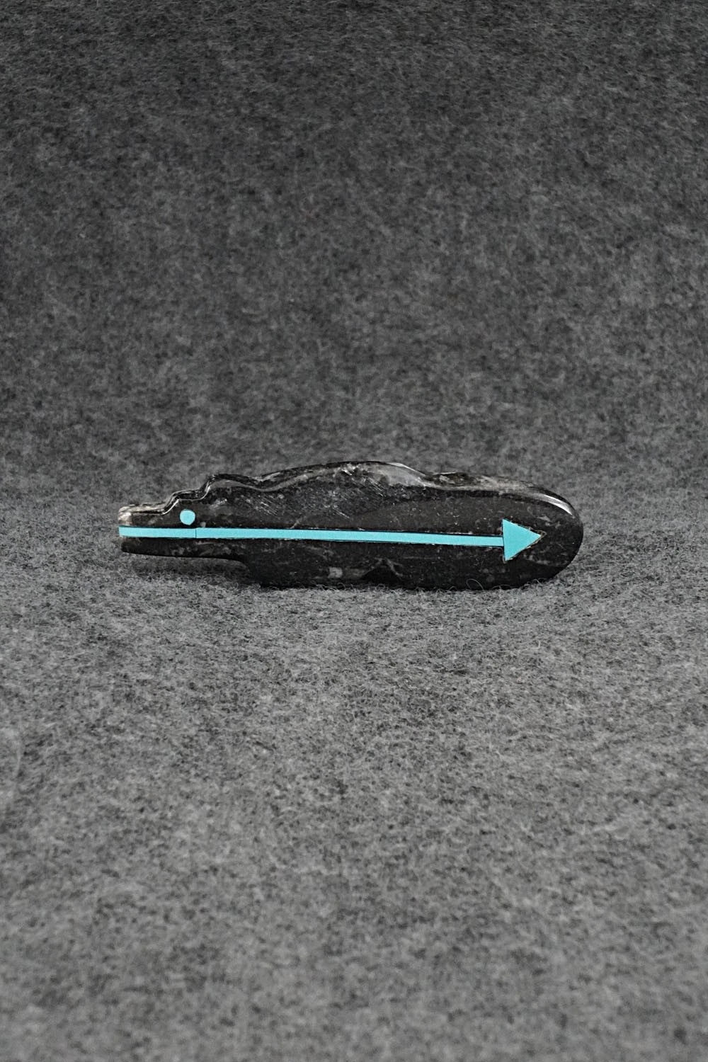 Bear Zuni Fetish Carving - Bernard Laiwakete