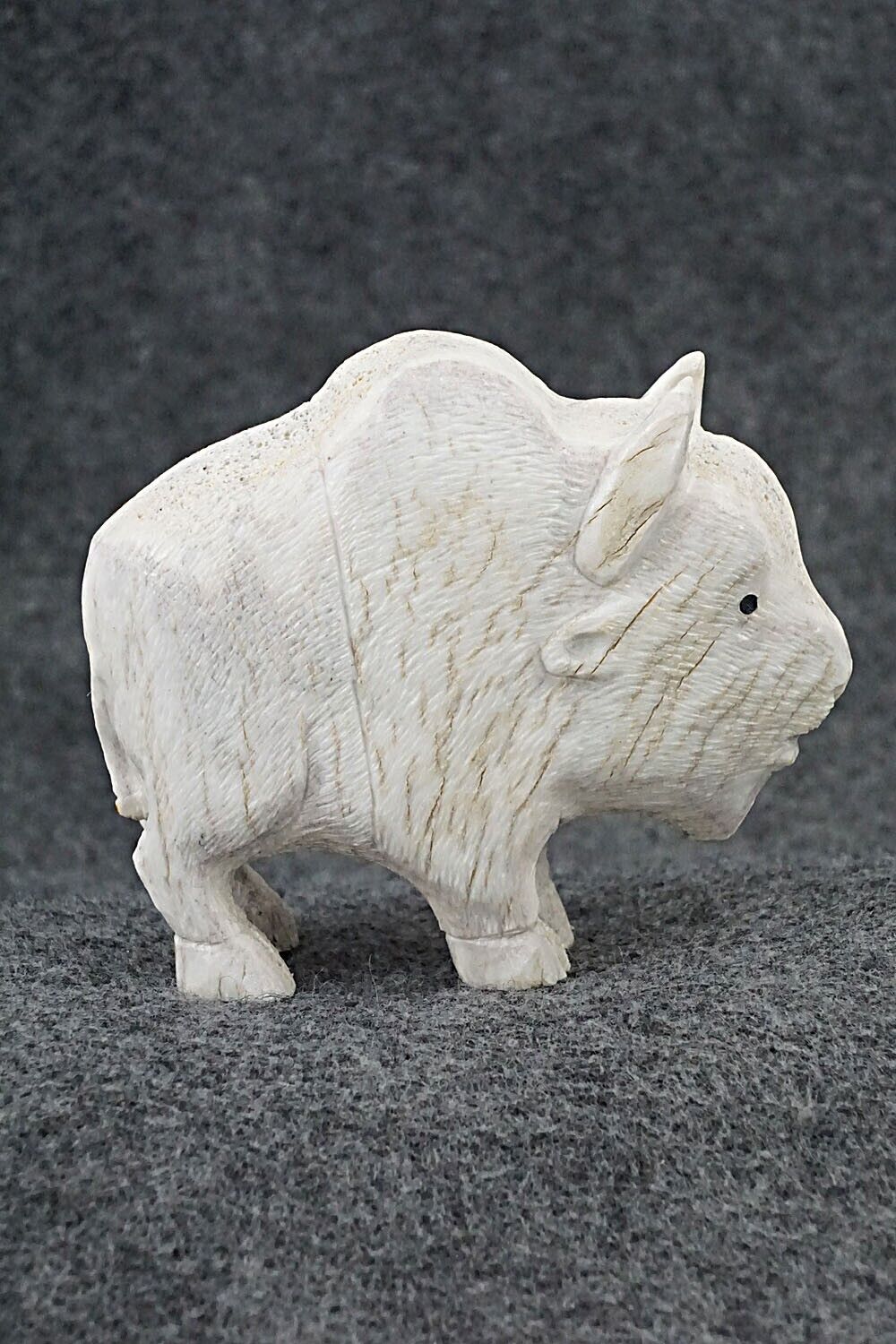 Buffalo Zuni Fetish Carving - Chris Peina