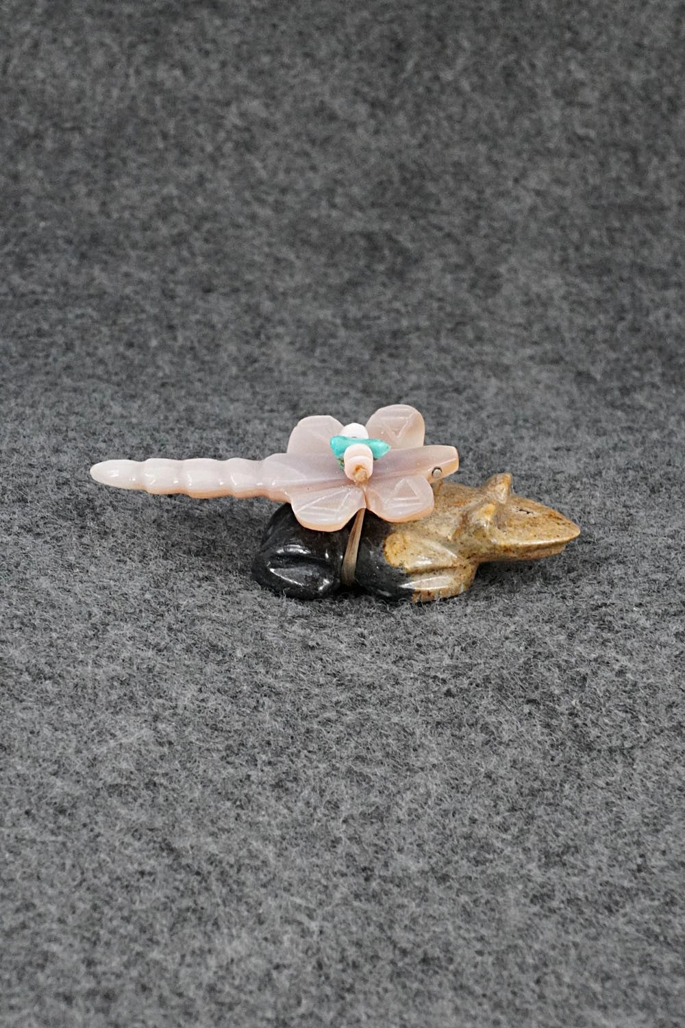 Frog Zuni Fetish Carving - Daisy Rose Leonard