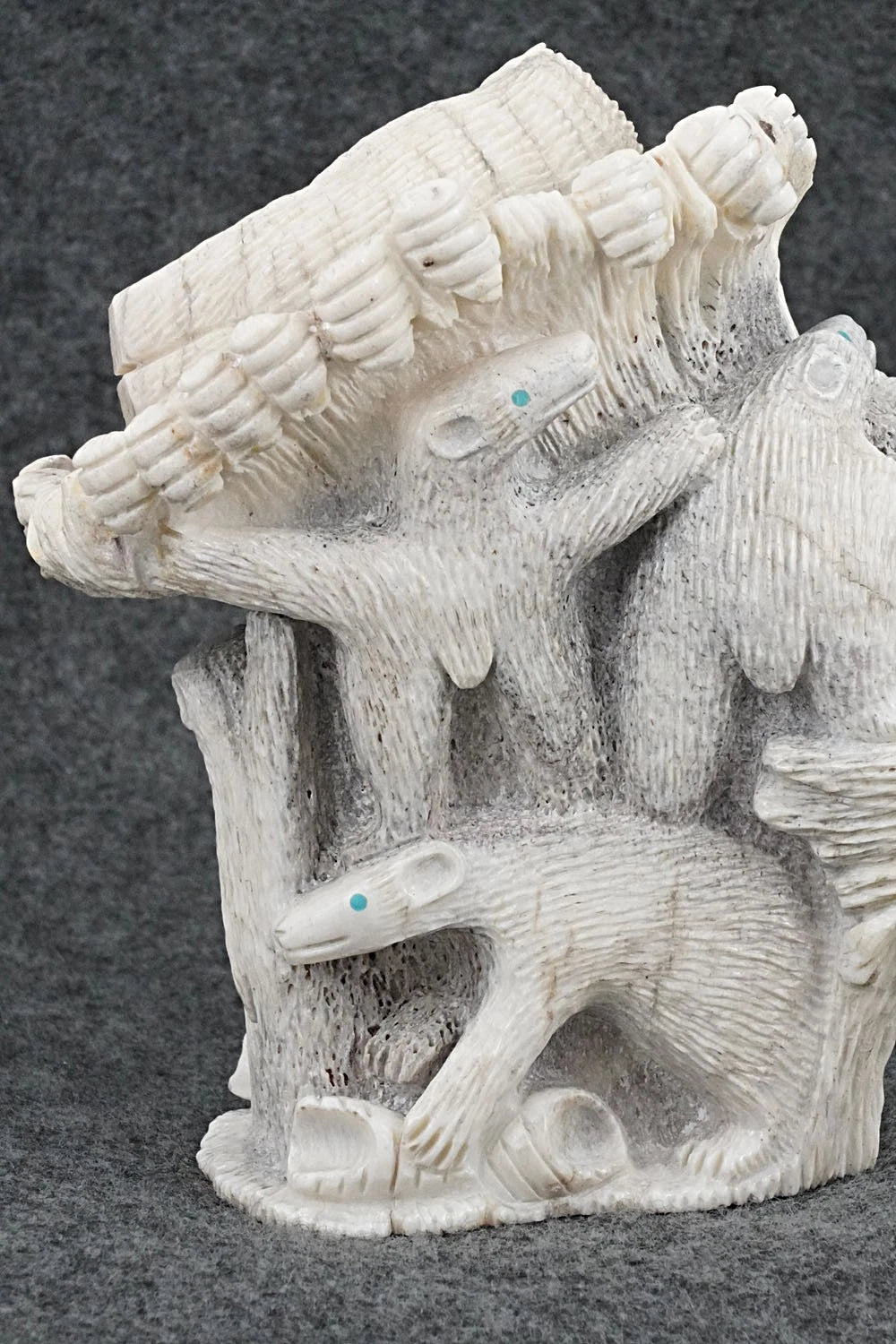 Bears Zuni Fetish Carving - Destry Siutza