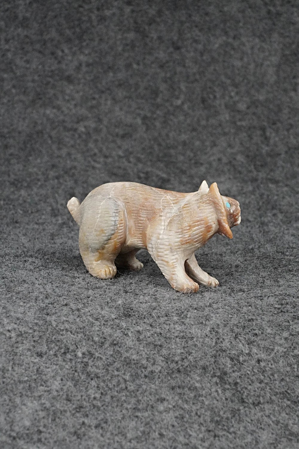 Bobcat Zuni Fetish Carving - Lance Cheama