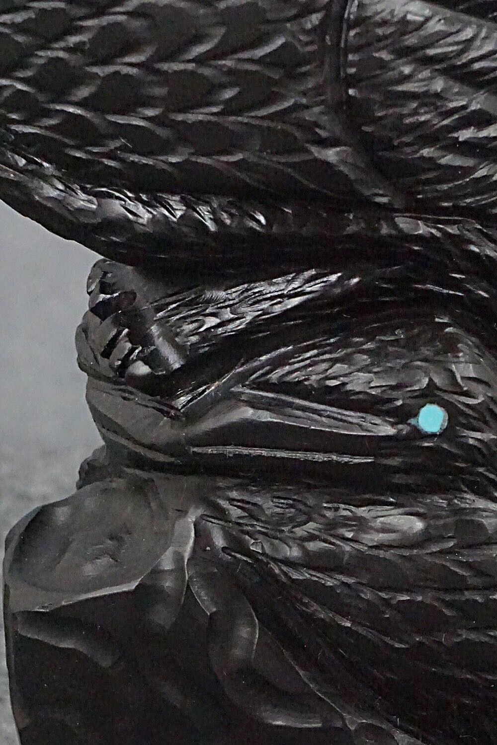 Crows Zuni Fetish Carving - Tony Mackel