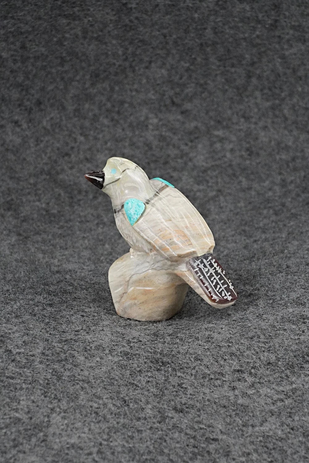 Bird Zuni Fetish Carving - Freddie Leekya