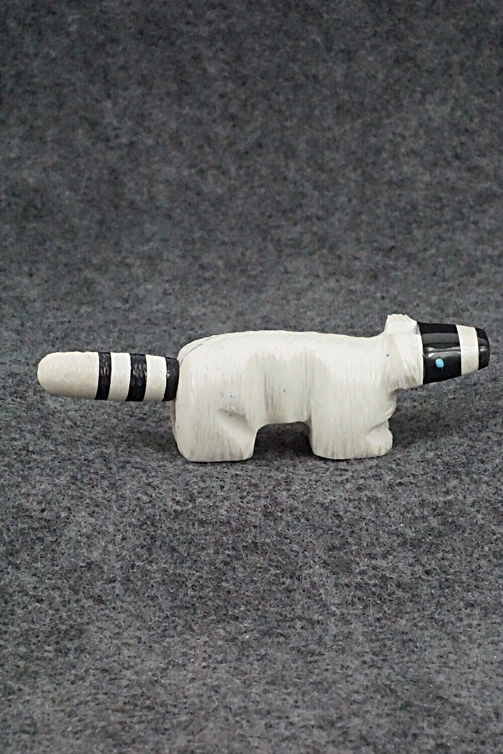 Raccoon Zuni Fetish Carving - Susette Lementino