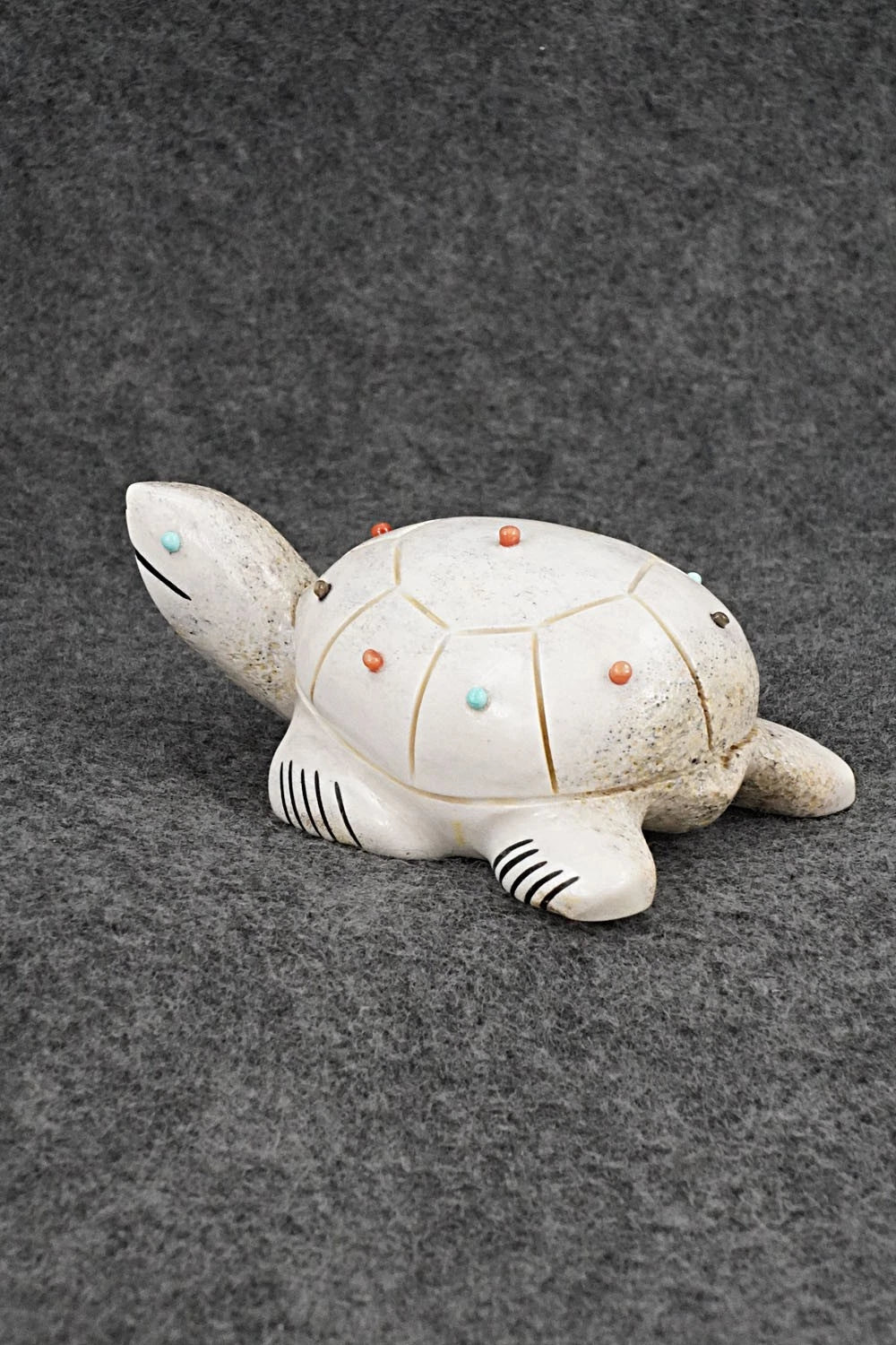 Turtle Zuni Fetish Carving - Claudia Peina