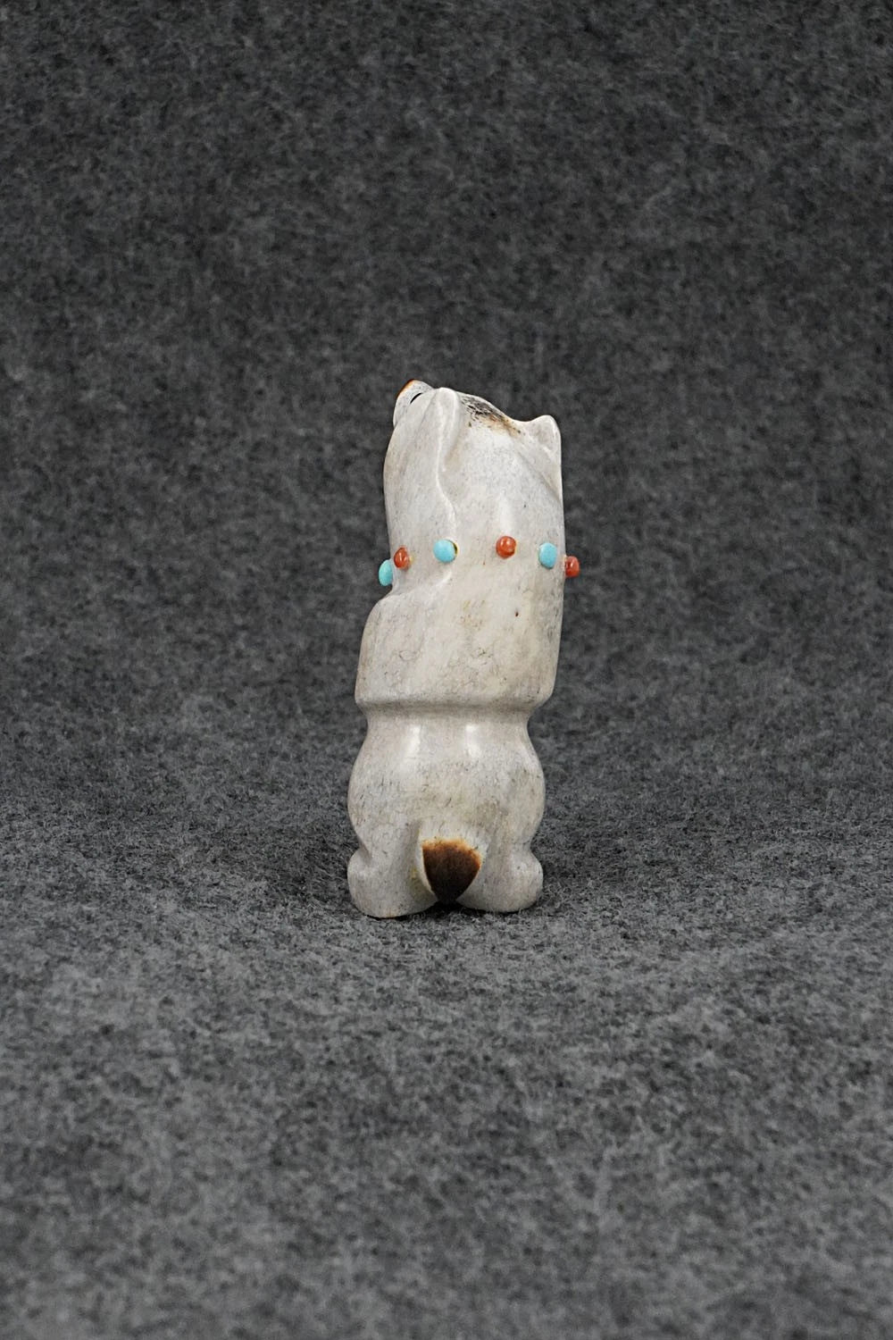 Bear Zuni Fetish Carving - Claudia Peina