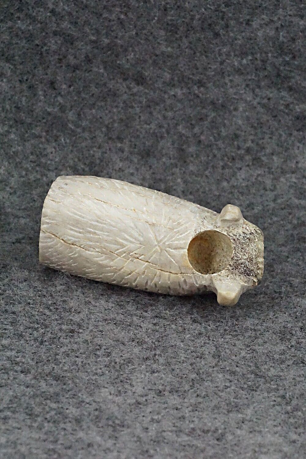 Buffalo Zuni Fetish Carving - Allison White