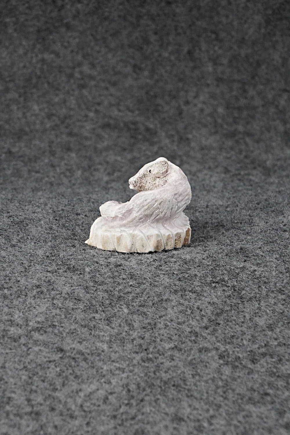 Fox Zuni Fetish Carving - Chris Peina