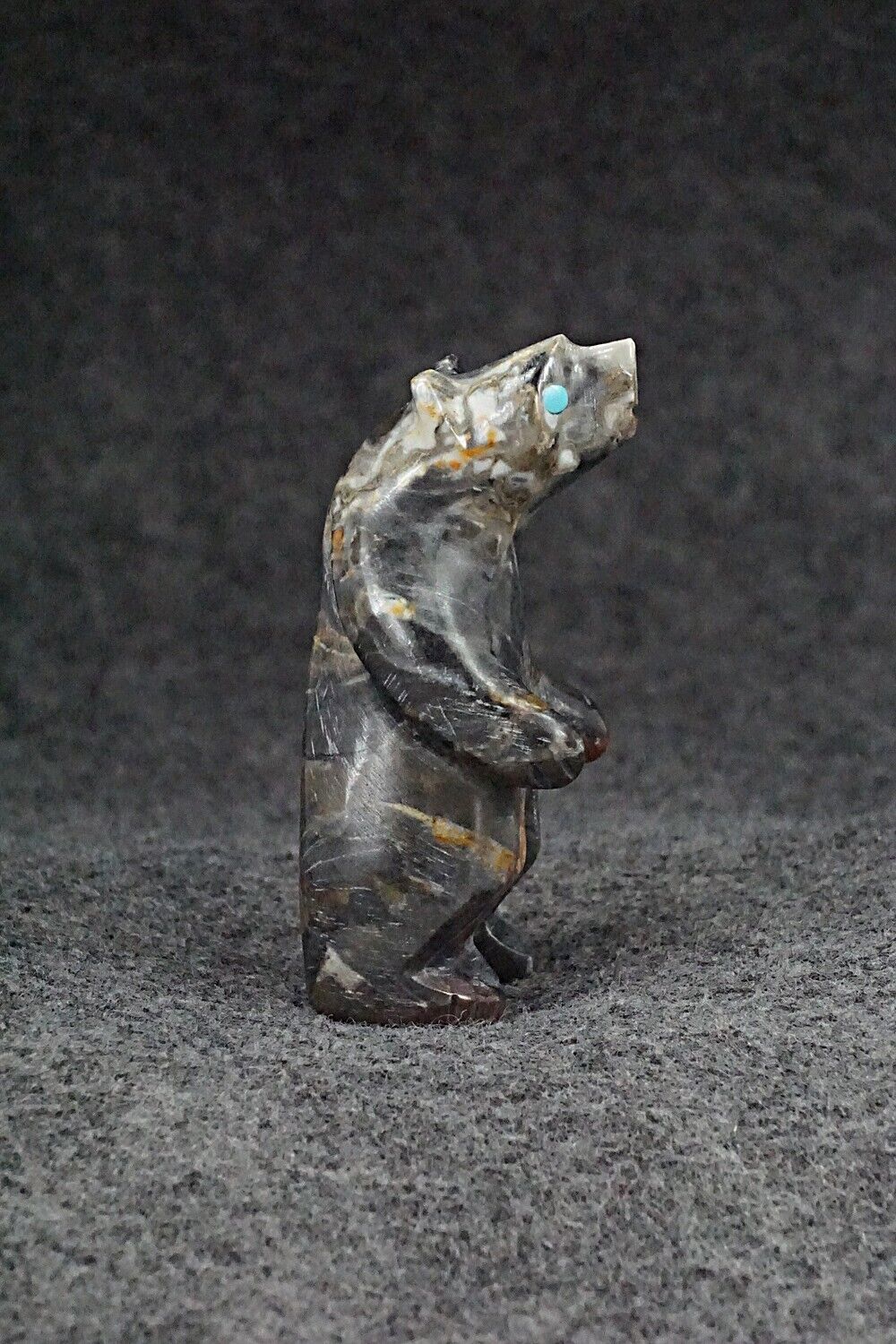 Bear Zuni Fetish Carving - Ronnie Lunasee