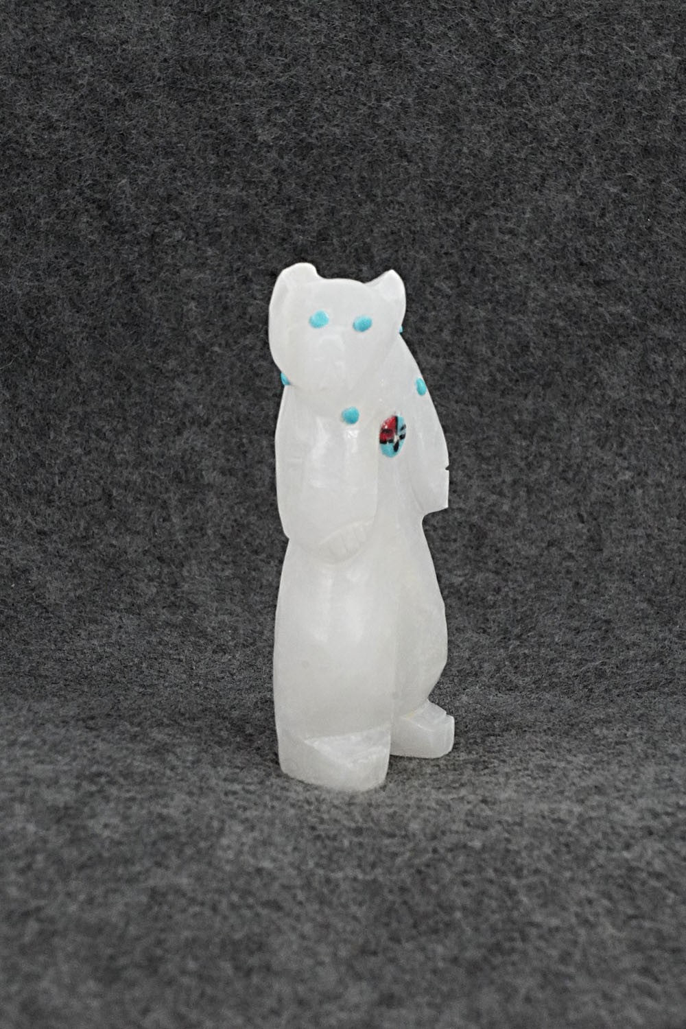 Bear Zuni Fetish Carving - Dannette Laate