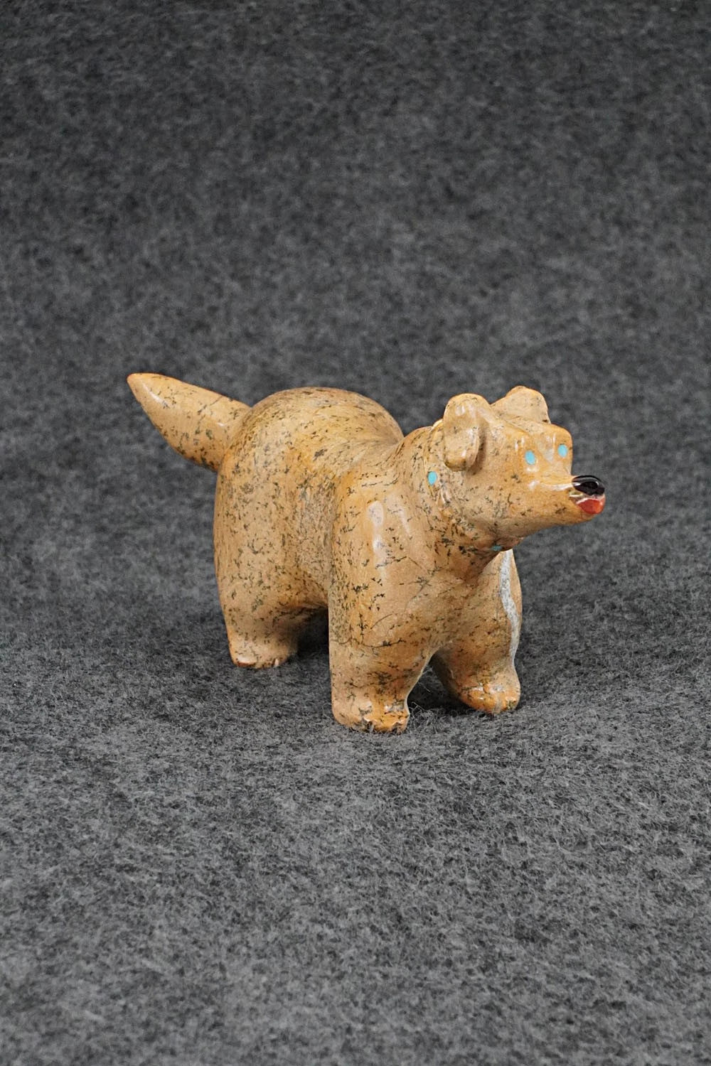 Dog Zuni Fetish Carving - Freddie Leekya