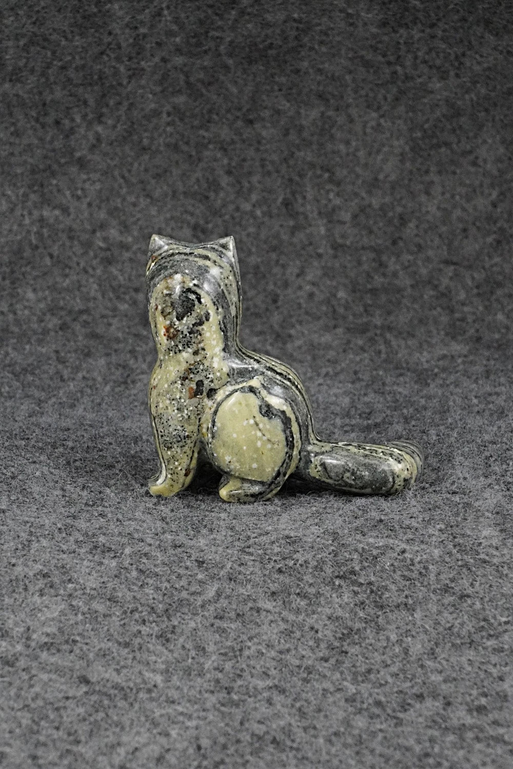Cat Zuni Fetish Carving - Rosella Soseeah