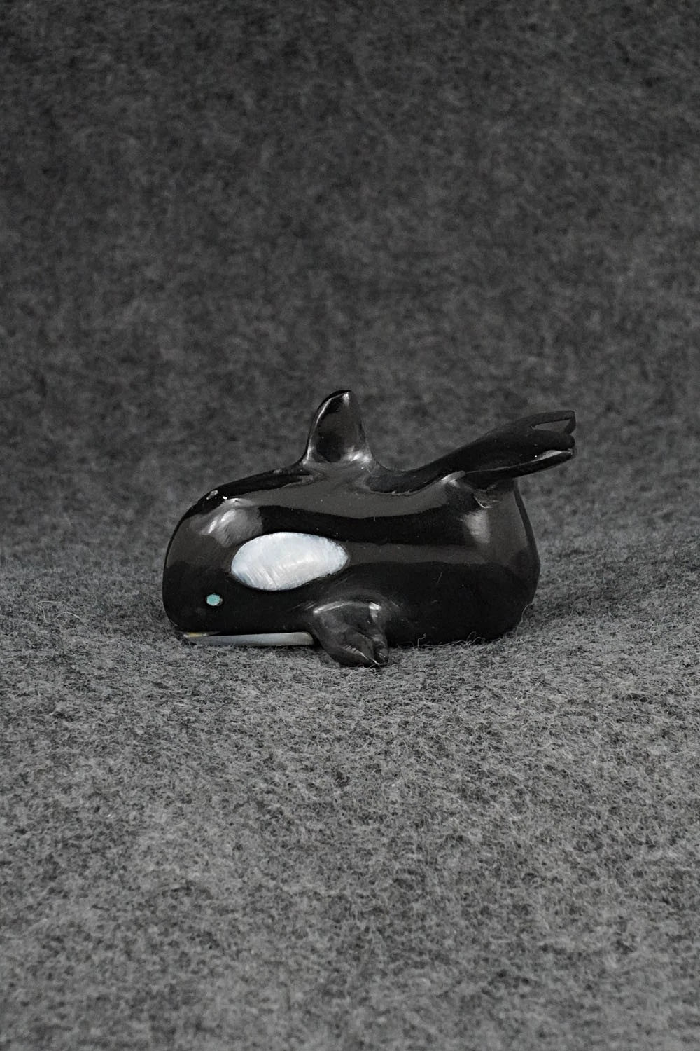 Whale Zuni Fetish Carving - Calvert Bowanie