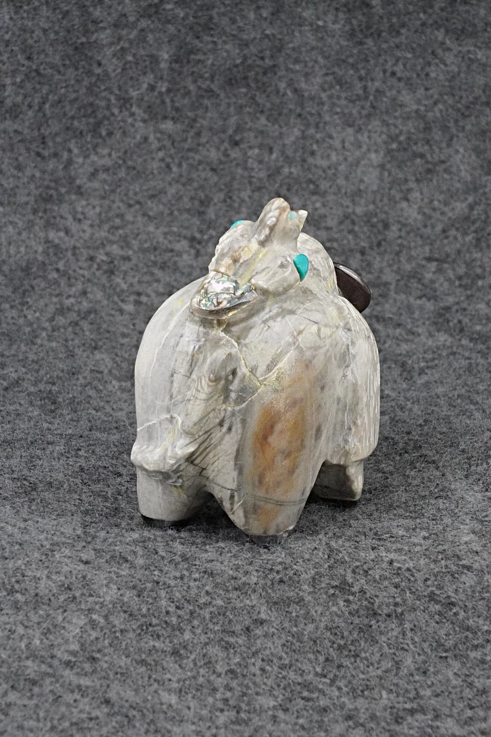 Buffalo Zuni Fetish Carving - Freddie Leekya