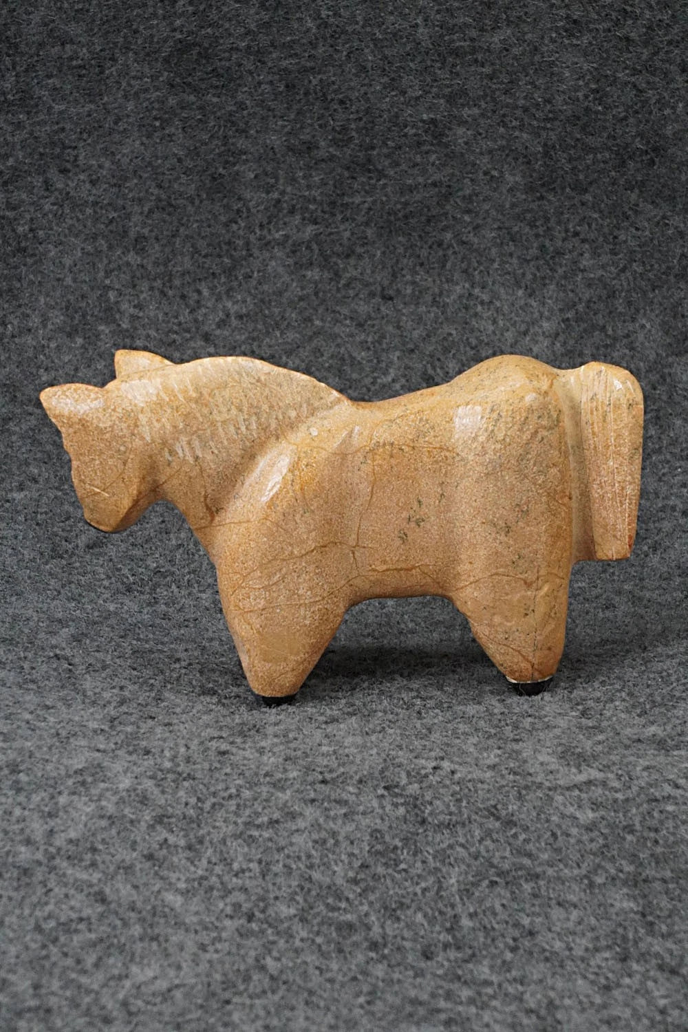 Horse Zuni Fetish Carving - Freddie Leekya