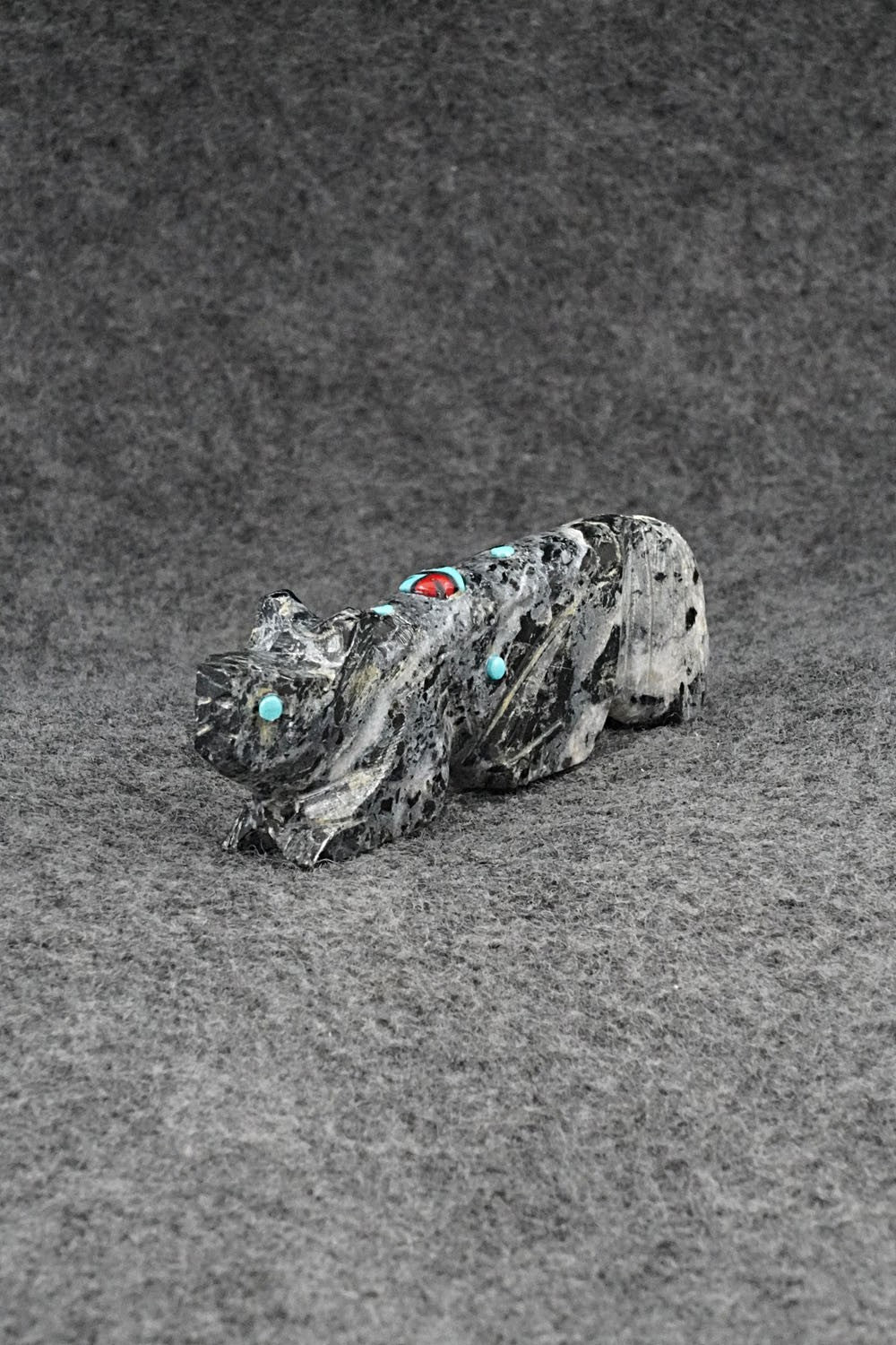 Wolf Zuni Fetish Carving - Dannette Laate