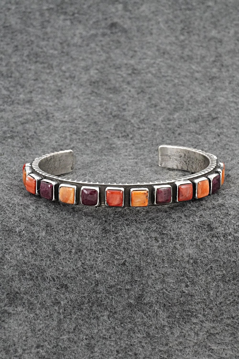 Spiny Oyster & Sterling Silver Bracelet - Ernest Rangel