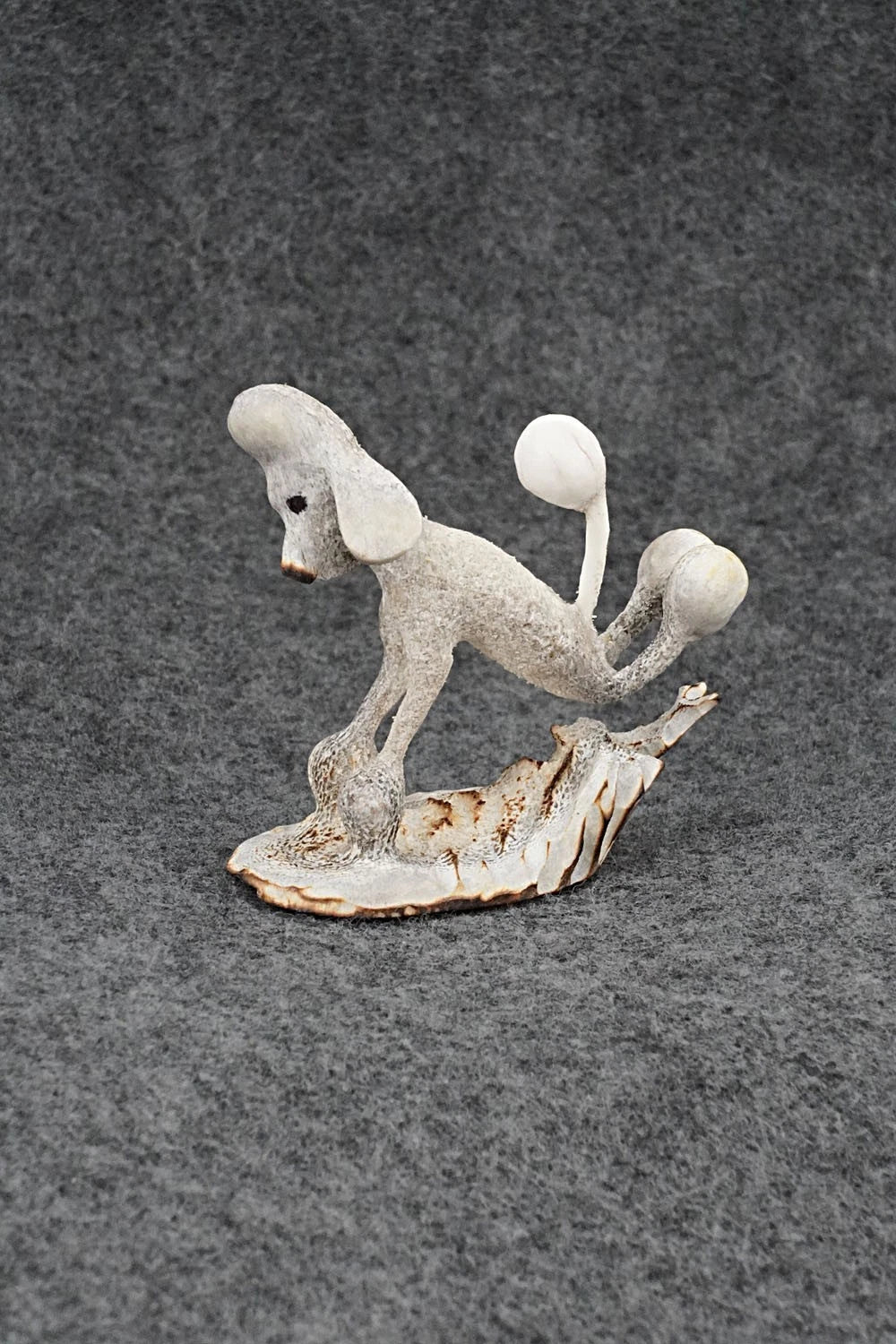 Dog Zuni Fetish Carving - Ruben Najera